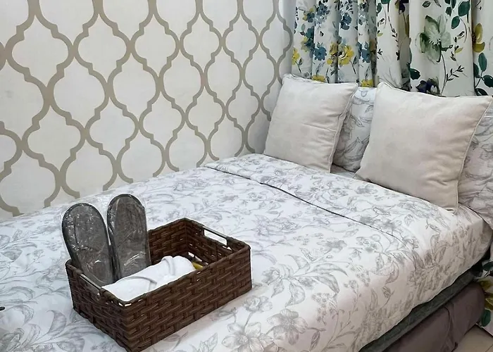 Apartment The Lay-by Fame Mrt Megamall Greenfield Greenhills